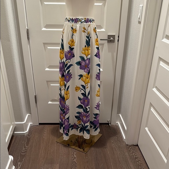 FARM Rio Floral Sicilia Long Skirt Size S - Picture 4 of 8
